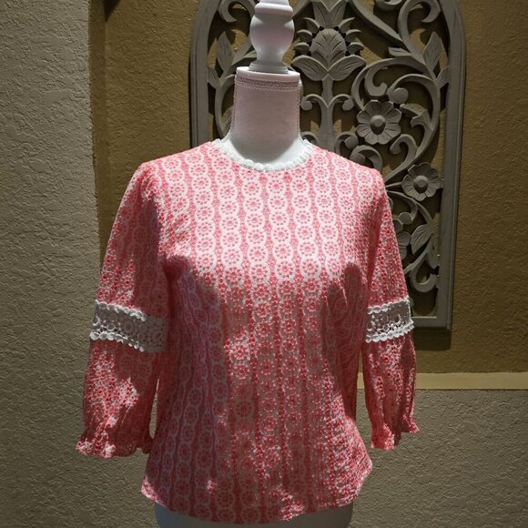 Lilly Pulitzer Size 00 1970's Inspired Jourdana Coral Starburst Eyelet Blouse - Picture 1 of 8